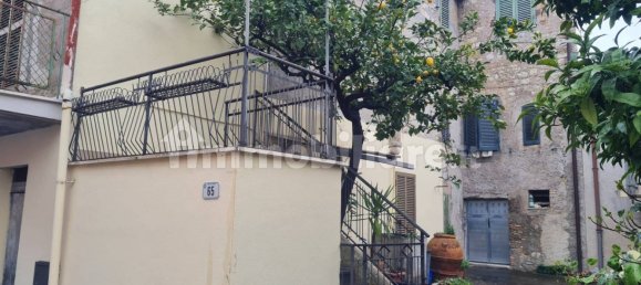 2 bedrooms Apartment in Fara in Sabina, Italy No. 147937 3