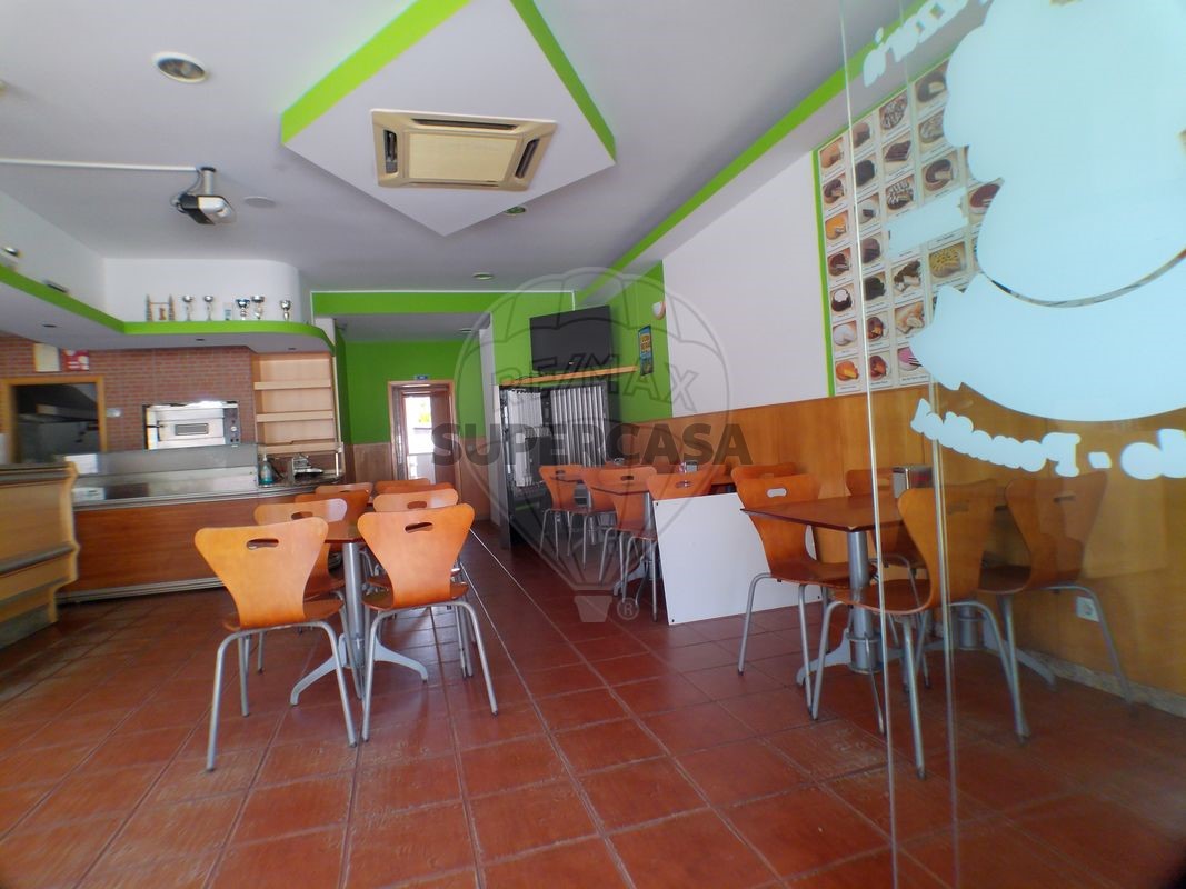 Propiedad comercial en Penafiel, Portugal 109 m² No. 213138