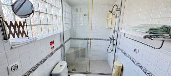 3 bedrooms Villa in Cabo Roig, Spain No. 184722 7