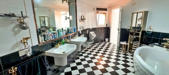 Casa de 4 dormitorios en Calpe, Spain No. 150939 8