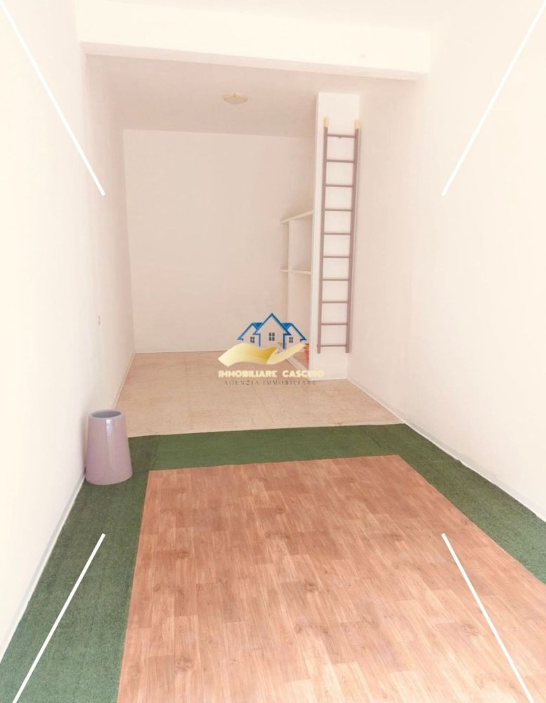 Propiedad comercial en Bagheria, Italy 45 m² No. 344452