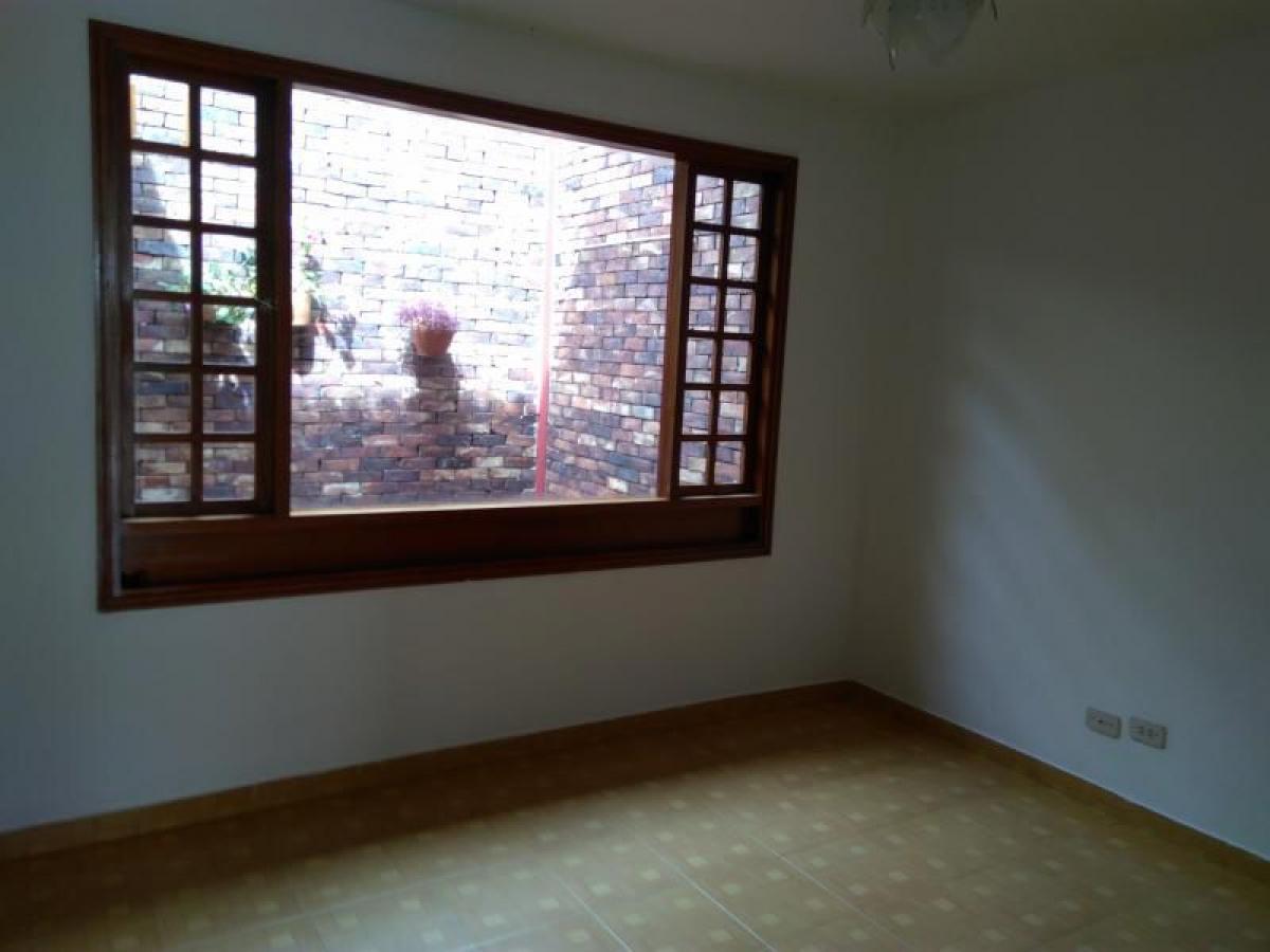 3 bedrooms House in Cundinamarca, Colombia No. 6519