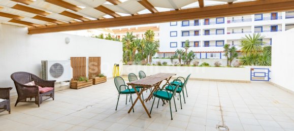 Apartamento de 2 dormitorios en Quarteira, Portugal No. 122990 26