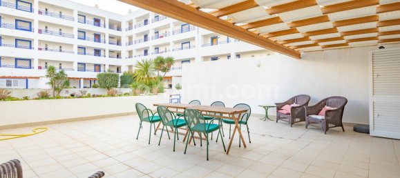 Apartamento de 2 dormitorios en Quarteira, Portugal No. 122990 21