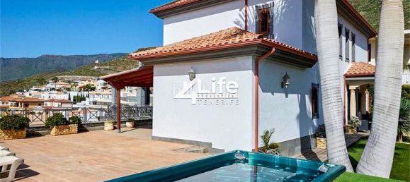 4 bedrooms Villa in Adeje, Spain No. 126280 9