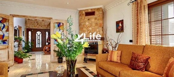 4 bedrooms Villa in Adeje, Spain No. 126280 19