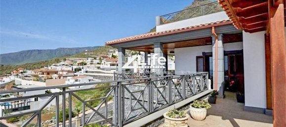4 bedrooms Villa in Adeje, Spain No. 126280 8
