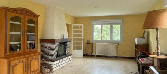 4 bedrooms Villa in Authon-du-Perche, France No. 250959 3