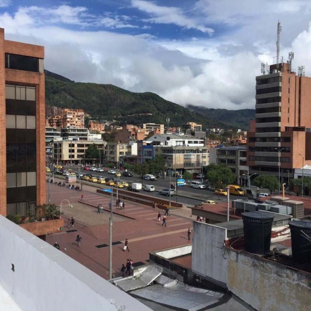 4 bedrooms House in Bogota, Colombia No. 14411