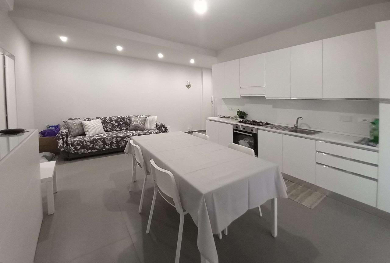 3 rooms Apartment in Spotorno, Italy No. 177643