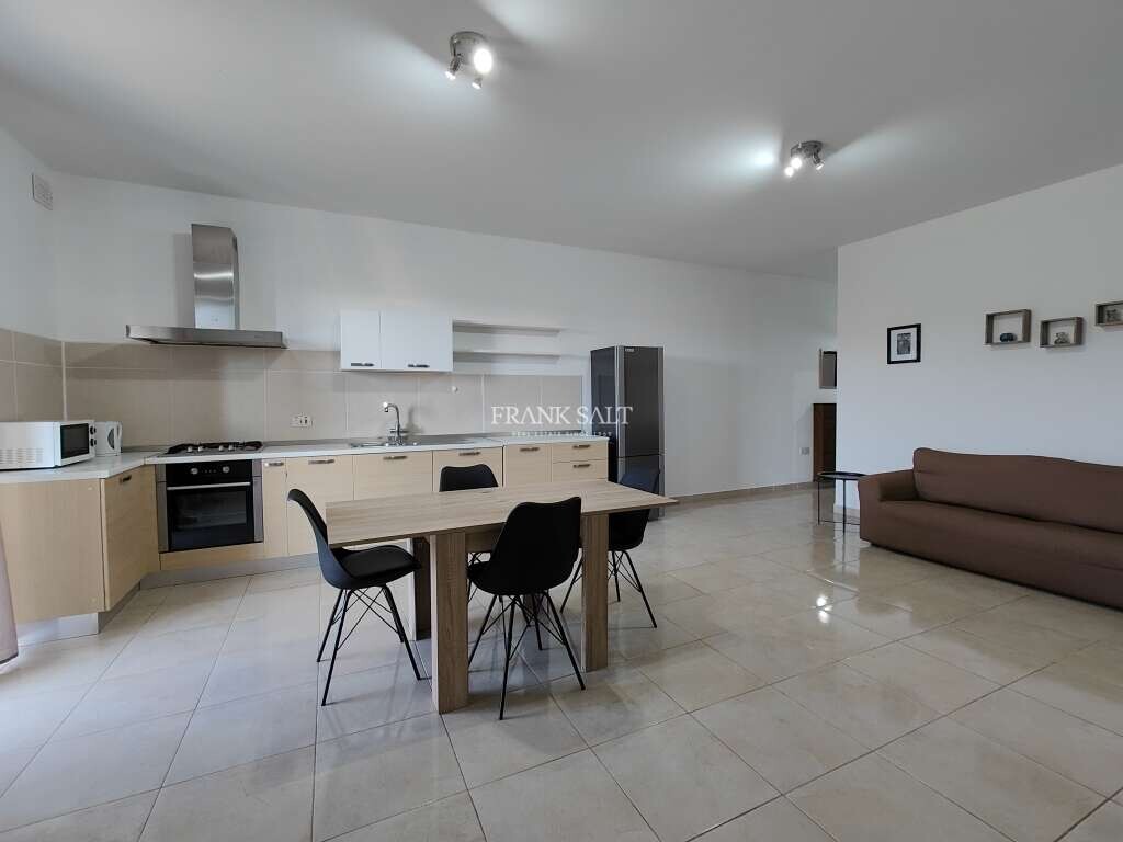 Apartamento T2 em Saint Paul's Bay, Malta N.º 9456