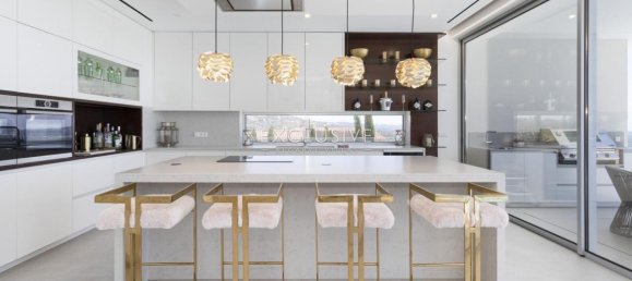 4 bedrooms Villa in Loule, Portugal No. 1793 6