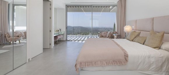 4 bedrooms Villa in Loule, Portugal No. 1793 12