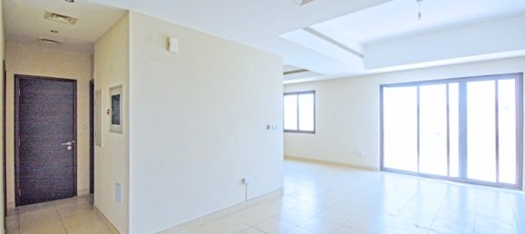 4 bedrooms Villa in Reem, UAE No. 563 6