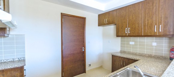 4 bedrooms Villa in Reem, UAE No. 563 15