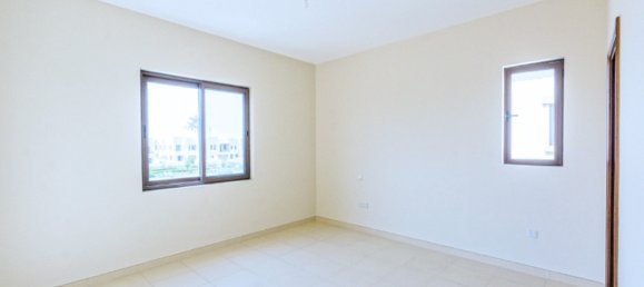 4 bedrooms Villa in Reem, UAE No. 563 3