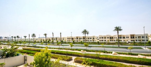 4 bedrooms Villa in Reem, UAE No. 563 21