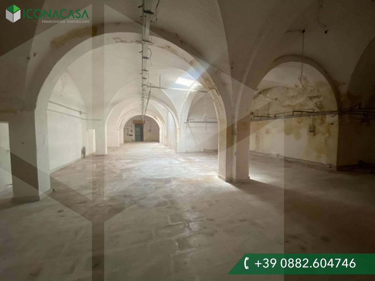 Коммерческая недвижимость с 1 комнатой в Сан Северо, Италия № 24089