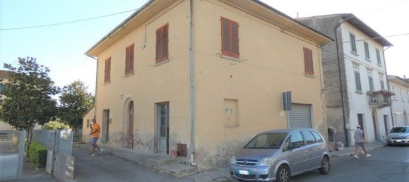 9 rooms House in San Miniato, Italy No. 115093 8