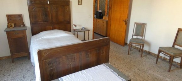 9 rooms House in San Miniato, Italy No. 115093 16