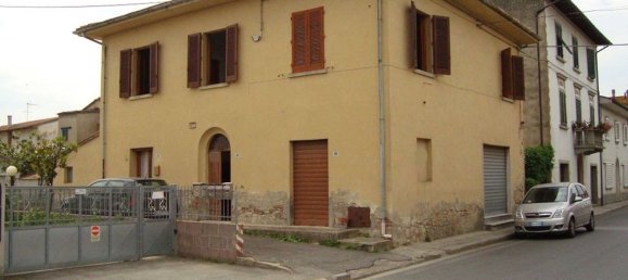 9 rooms House in San Miniato, Italy No. 115093 2