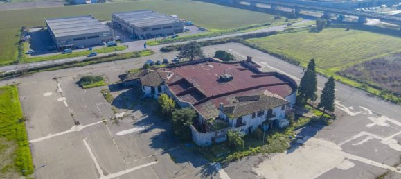 5 rooms Building in Gualtieri, Italy No. 310767 3