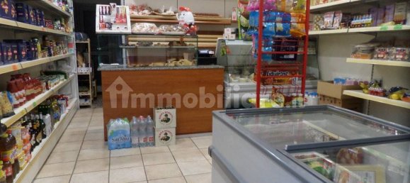 1 room Commercial property in Rescaldina, Italy No. 351966 4