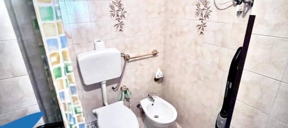 3-salle Appartement à Palermo, Italy No. 48235 11