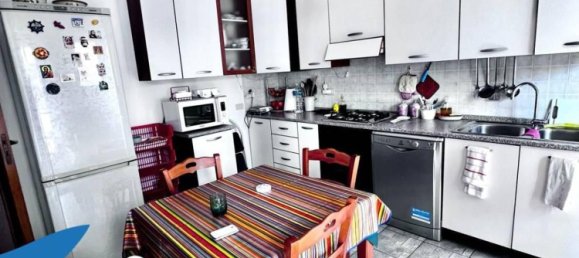 3-salle Appartement à Palermo, Italy No. 48235 8