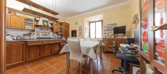 8 bedrooms Apartment in Rome, Italy No. 345258 10