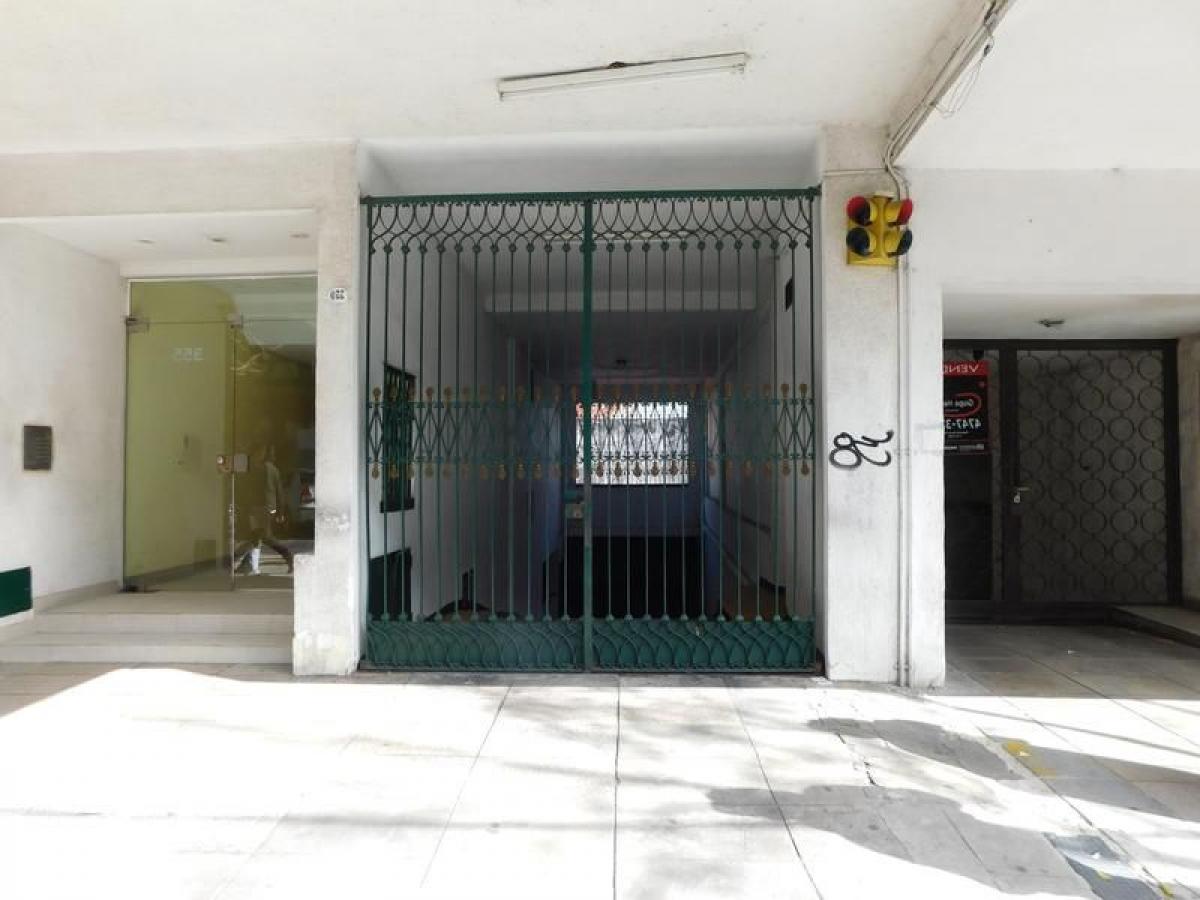 13m² Warehouse in San Isidro, Argentina No. 23314