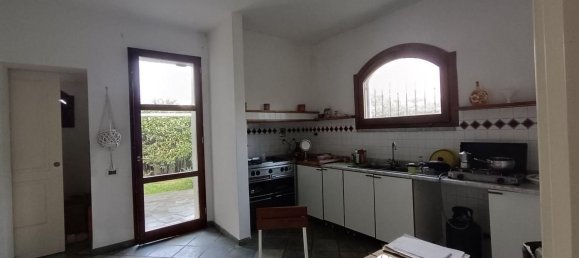 Дом с 4 комнатами в Кастельнуово Магра, Италия № 89064 23