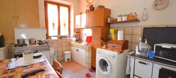 3 rooms House in Castiglione d'Orcia, Italy No. 79777 4