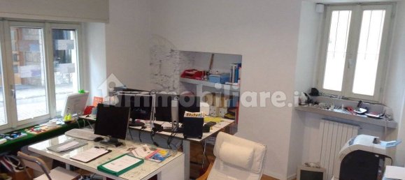2 rooms Office in Albino, Italy No. 251237 4