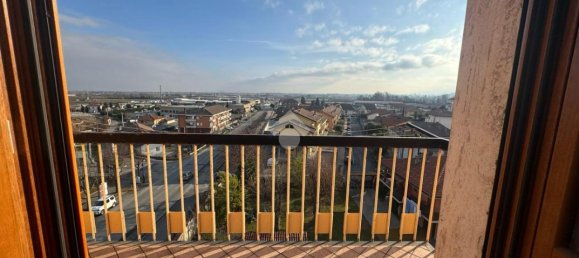 3 rooms Apartment in Costigliole Saluzzo, Italy No. 33142 6
