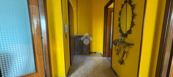 3 rooms Apartment in Costigliole Saluzzo, Italy No. 33142 10