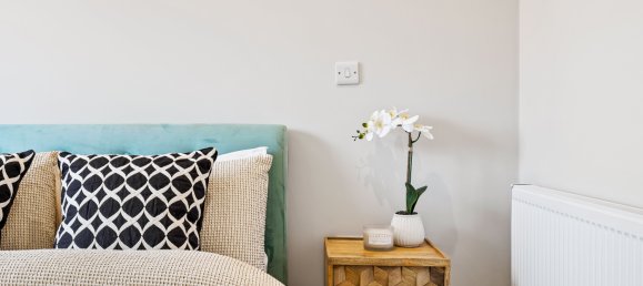 3 bedrooms House in Horley, United Kingdom No. 1076 15