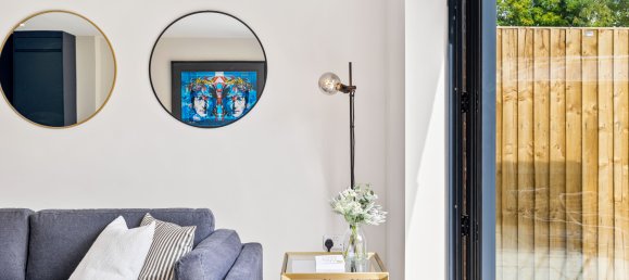 3 bedrooms House in Horley, United Kingdom No. 1076 8