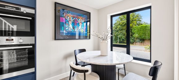 3 bedrooms House in Horley, United Kingdom No. 1076 6