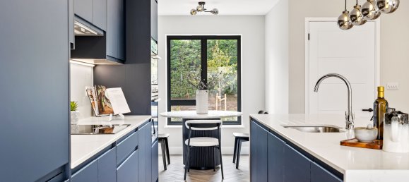 3 bedrooms House in Horley, United Kingdom No. 1076 5