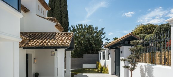 5 bedrooms Villa in Marbella, Spain No. 184199 27