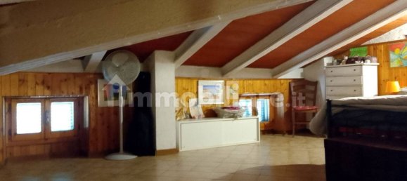 4 Schlafzimmer Wohnung in Sarteano, Italy, Nr. 375065 9