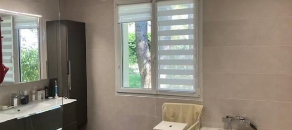 5 bedrooms Villa in Bouchemaine, France No. 290107 7