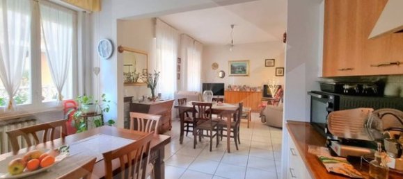 3 rooms Apartment in Montesilvano, Italy No. 21695 9