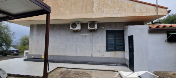 Вилла с 2 комнатами в Санта Мария ди Ликодия, Италия № 286386 3