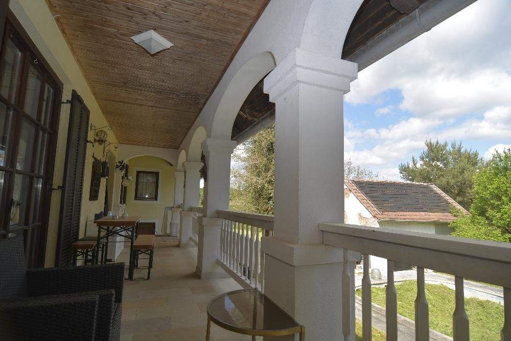 5 rooms House in Gussing, Austria No. 185146