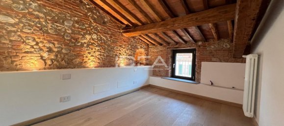 Квартира с 3 комнатами в Лукка, Италия № 22229 10