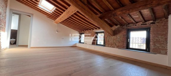 Квартира с 3 комнатами в Лукка, Италия № 22229 18