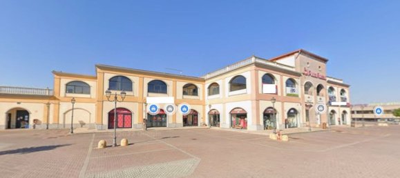 360m² Commercial property in Foiano della Chiana, Italy No. 297069 5