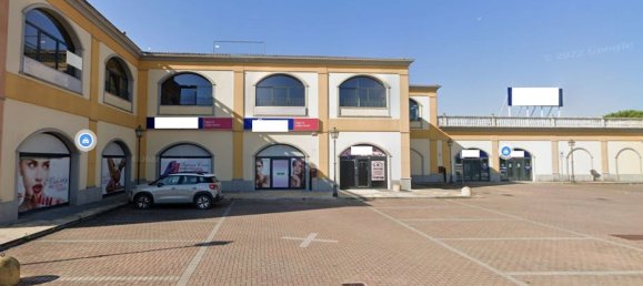 360m² Commercial property in Foiano della Chiana, Italy No. 297069 4